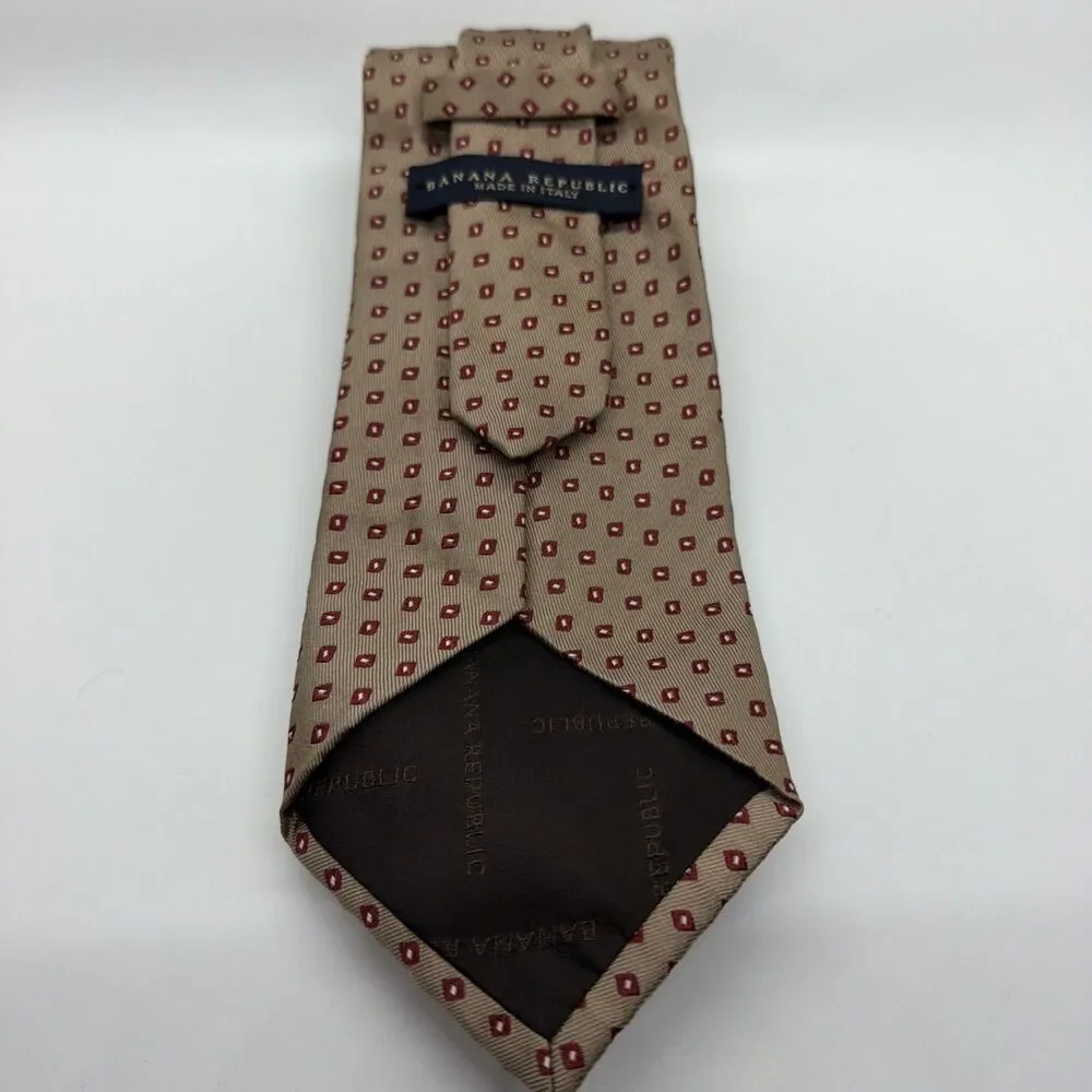 Banana Republic Men's 100% Silk Tie Made in Italy Burgundy Dots on Tan/Beige